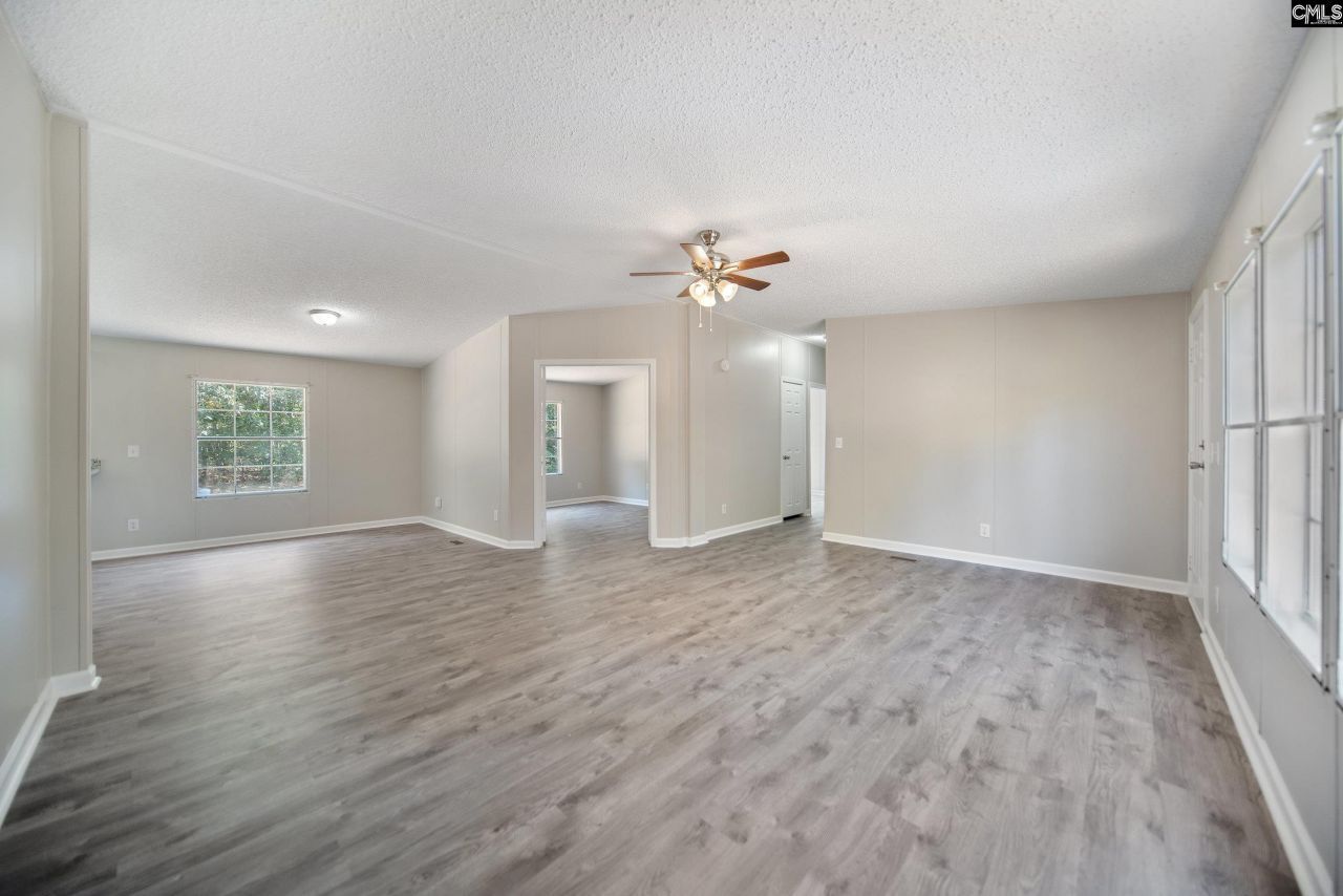 145 Glencrest Drive Photo 5