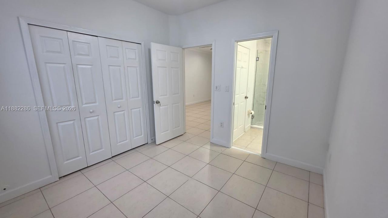 5570 NW 107th Ave, Unit 902, Doral, FL 33178 Photo