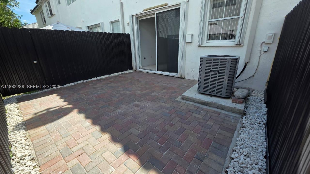 5570 NW 107th Ave, Unit 902, Doral, FL 33178 Photo