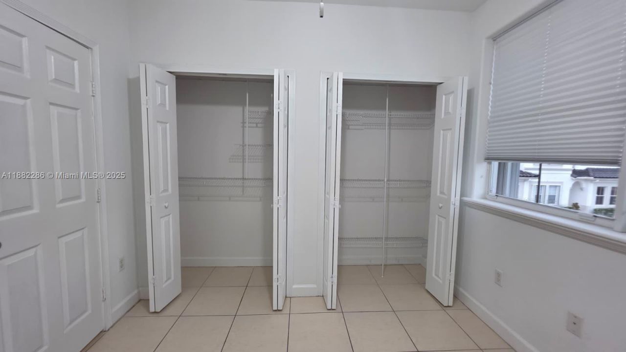 5570 NW 107th Ave, Unit 902, Doral, FL 33178 Photo