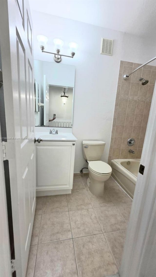 5570 NW 107th Ave, Unit 902, Doral, FL 33178 Photo