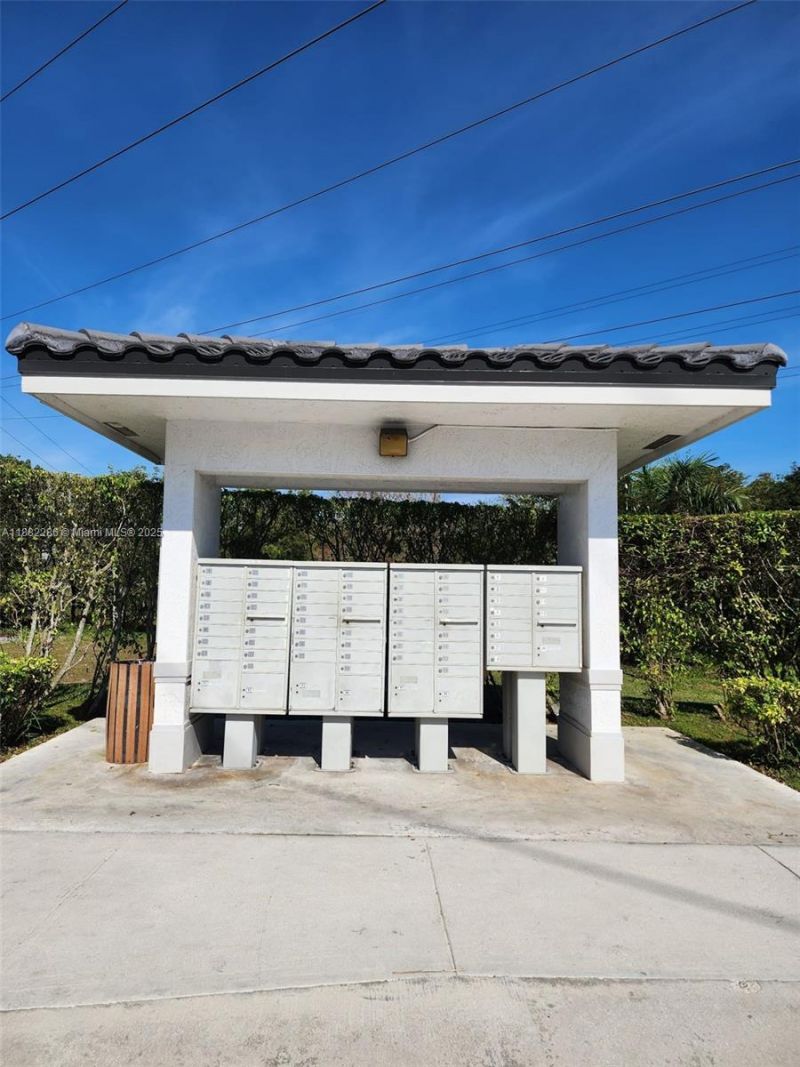 5570 NW 107th Ave, Unit 902, Doral, FL 33178 Photo