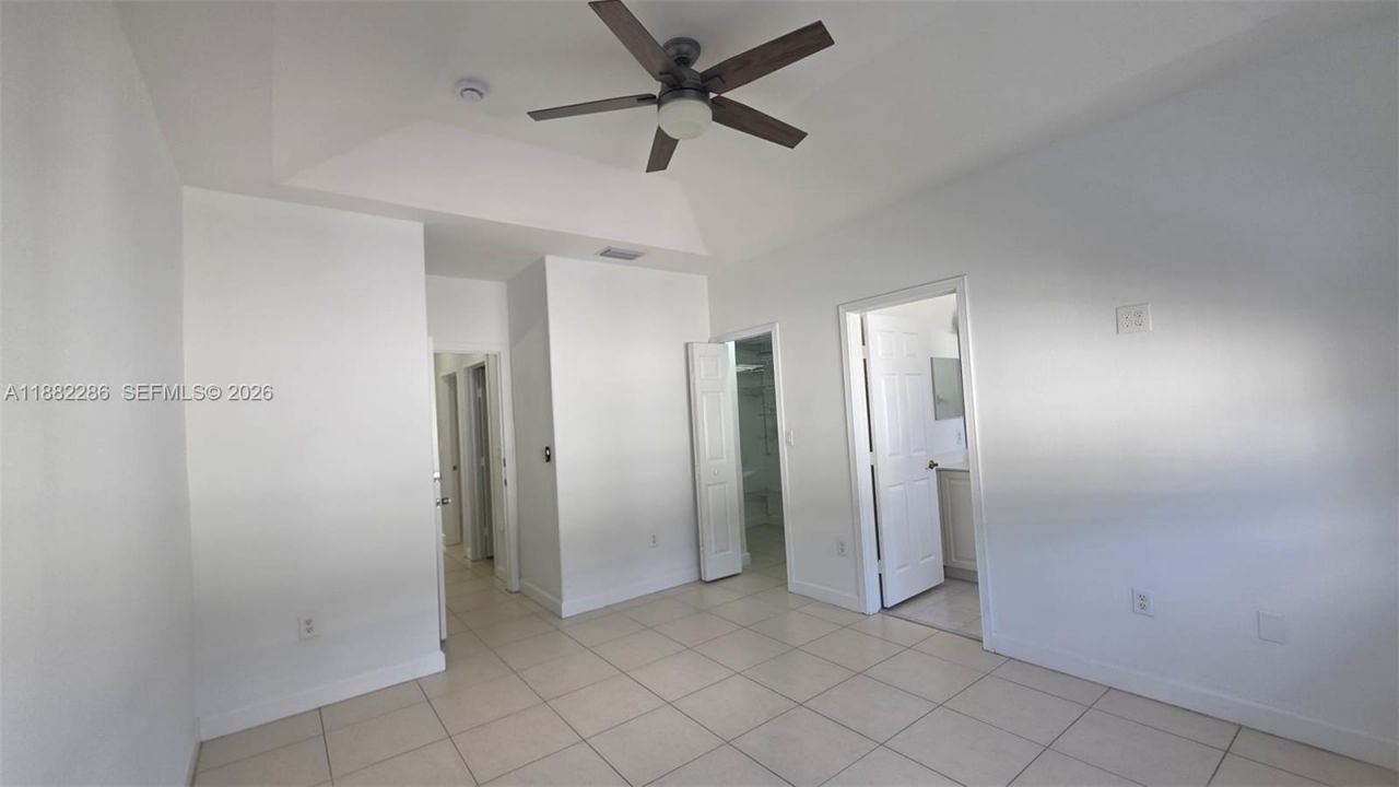5570 NW 107th Ave, Unit 902, Doral, FL 33178 Photo