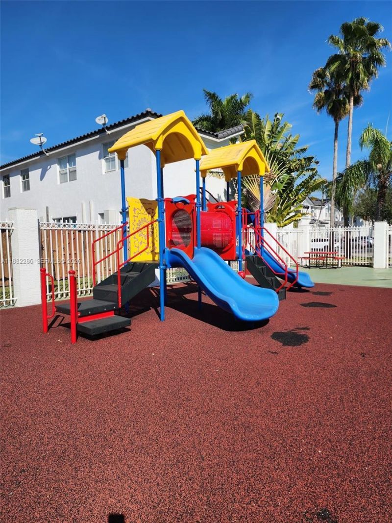 5570 NW 107th Ave, Unit 902, Doral, FL 33178 Photo