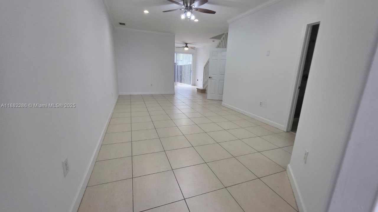 5570 NW 107th Ave, Unit 902, Doral, FL 33178 Photo