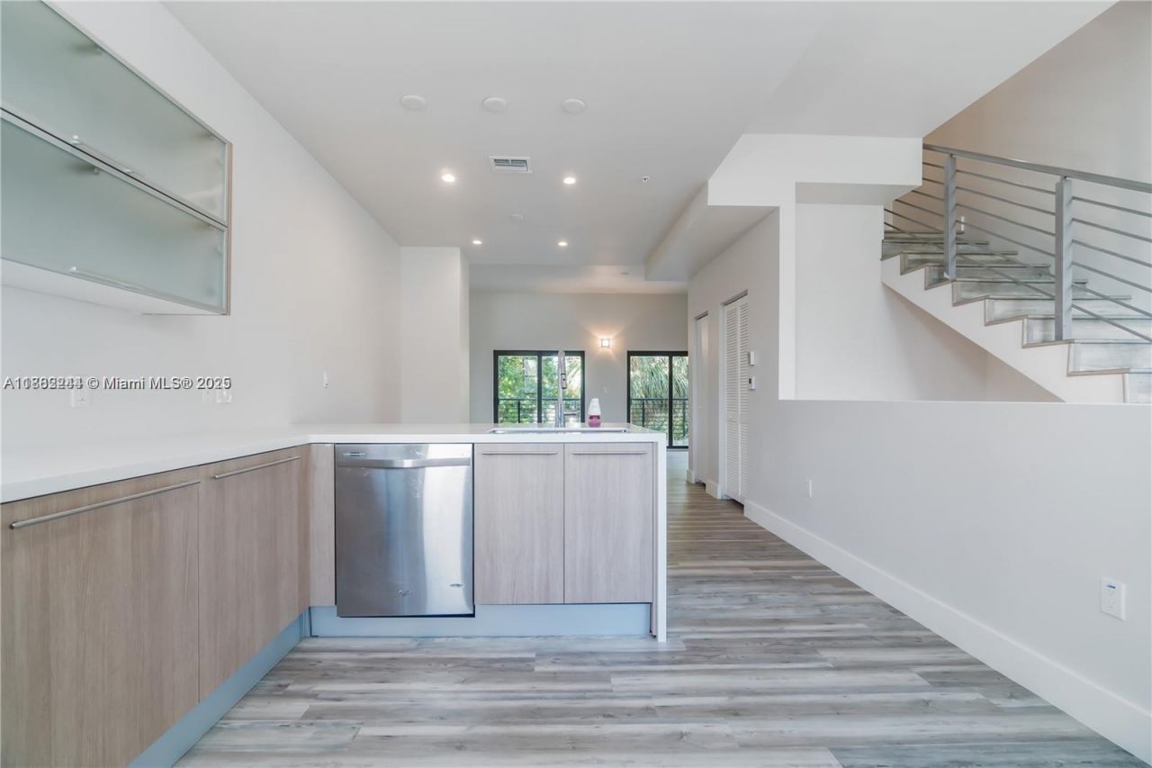 532 SE 1st Cir, Pompano Beach, FL 33060 Photo