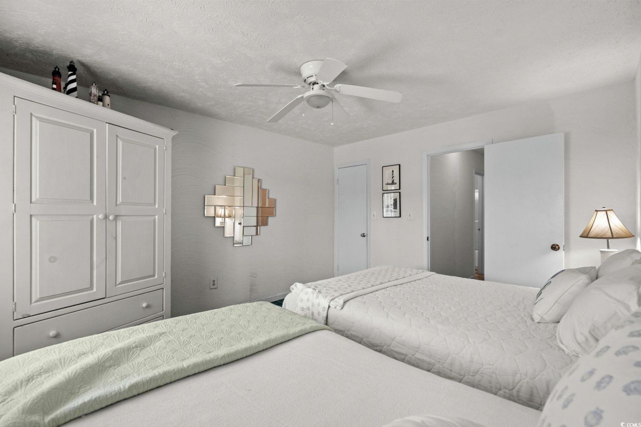 1621 Edge Dr. Photo 22