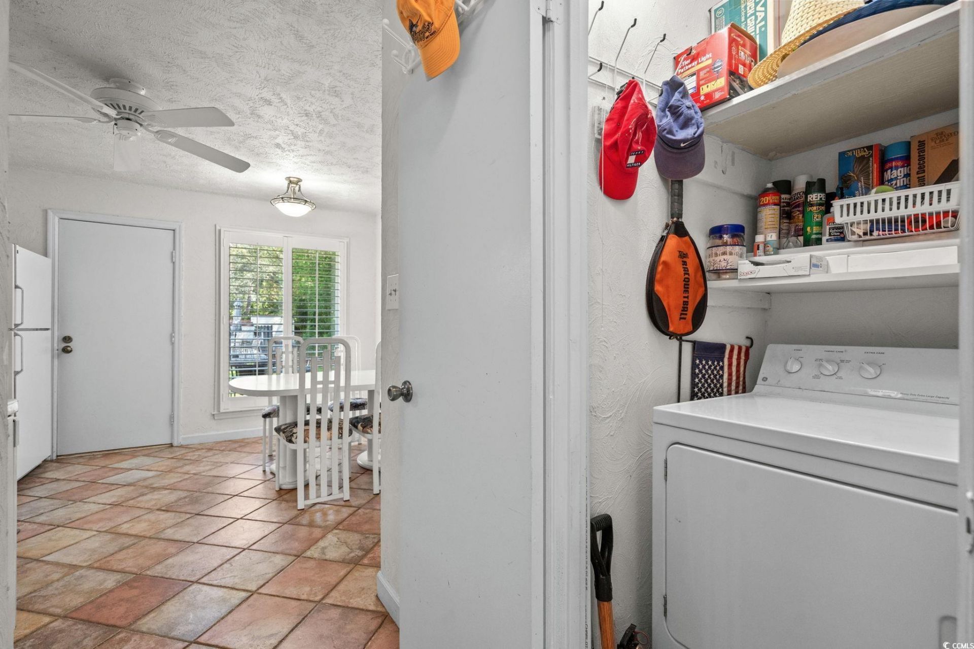 1621 Edge Dr. Photo 29