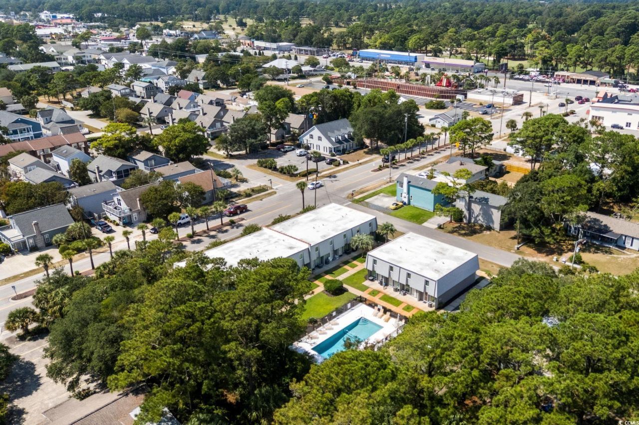 1621 Edge Dr. Photo 33