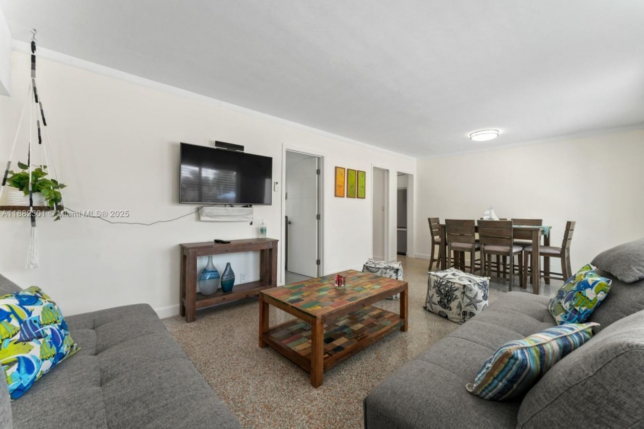 3201 SE 12th St, Unit A2, Pompano Beach, FL 33062 Photo