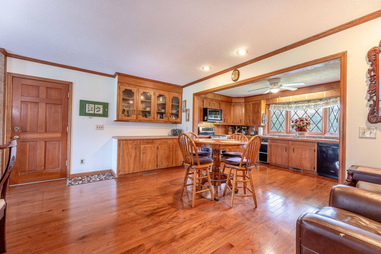 104 Cooper Drive Photo 12