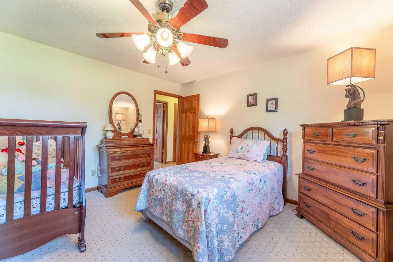 104 Cooper Drive Photo 29