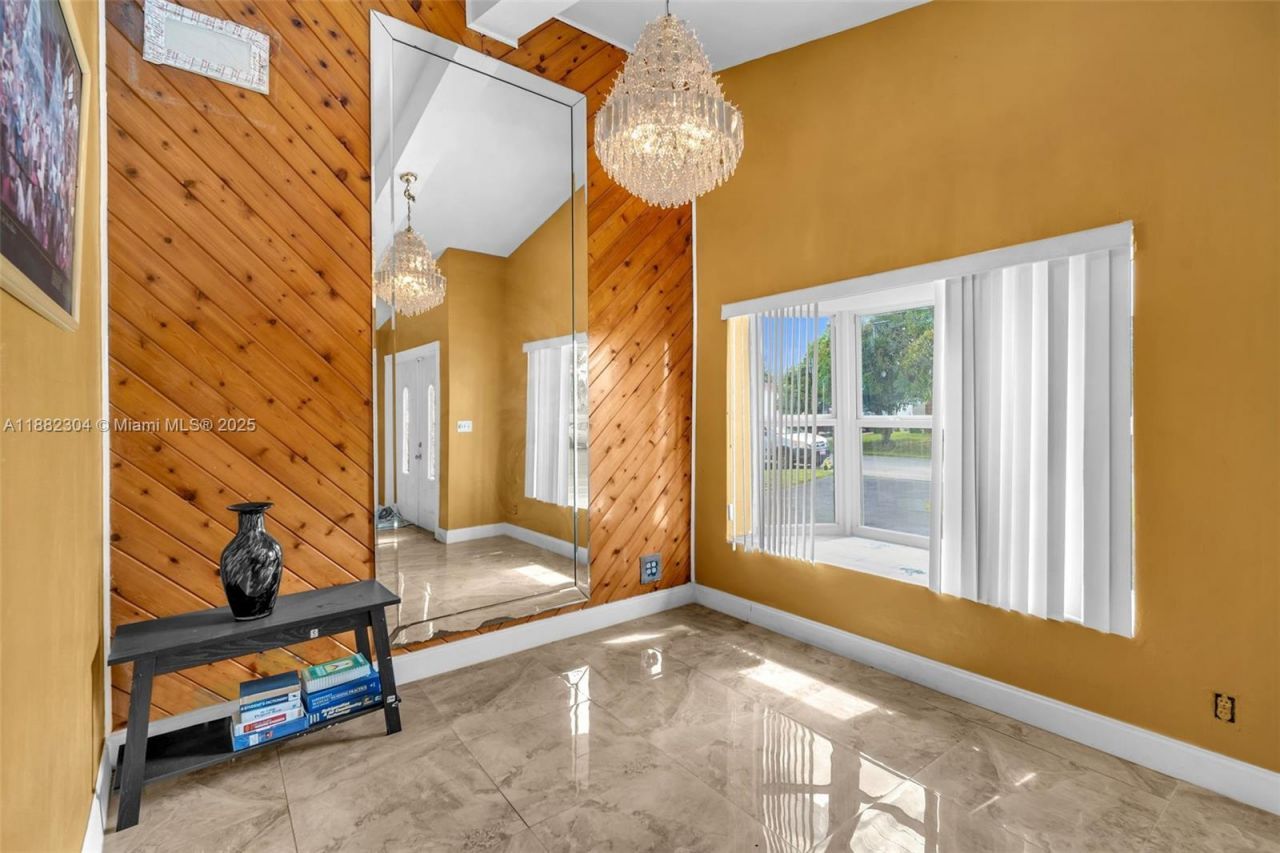 6757 Rose Dr, Miramar, FL 33023 Photo