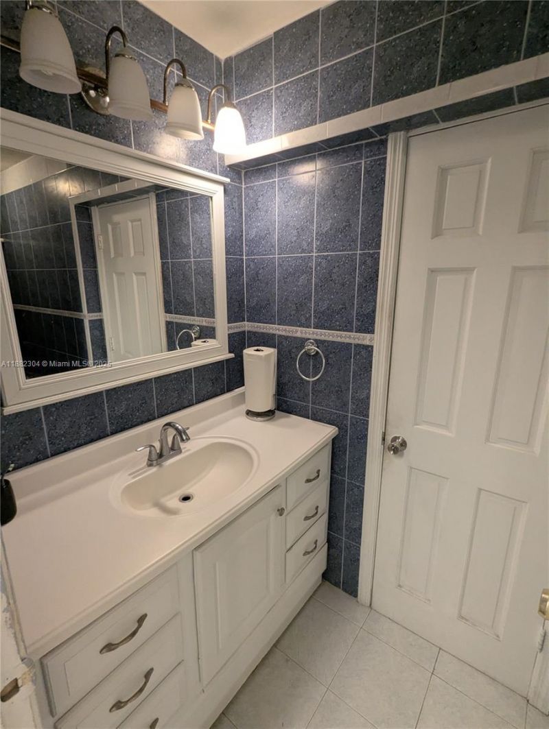 6757 Rose Dr, Miramar, FL 33023 Photo