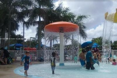 6757 Rose Dr, Miramar, FL 33023 Photo