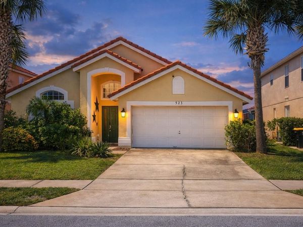 525 PALOMA DRIVE, DAVENPORT, FL 33837