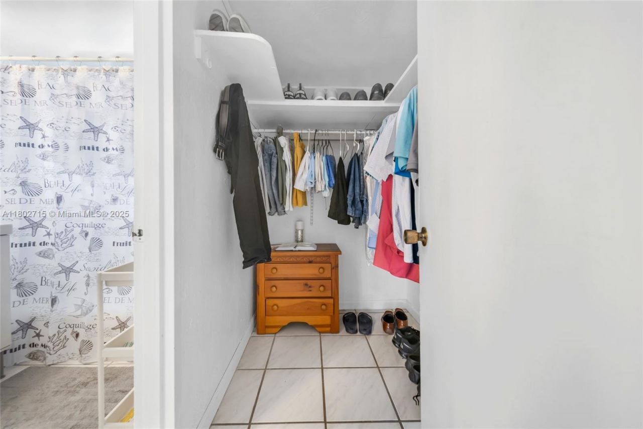 6484 Indian Creek Dr, Unit 202, Miami Beach, FL 33141 Photo