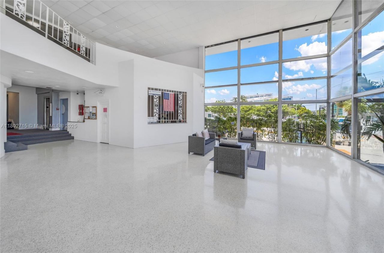 6484 Indian Creek Dr, Unit 202, Miami Beach, FL 33141 Photo