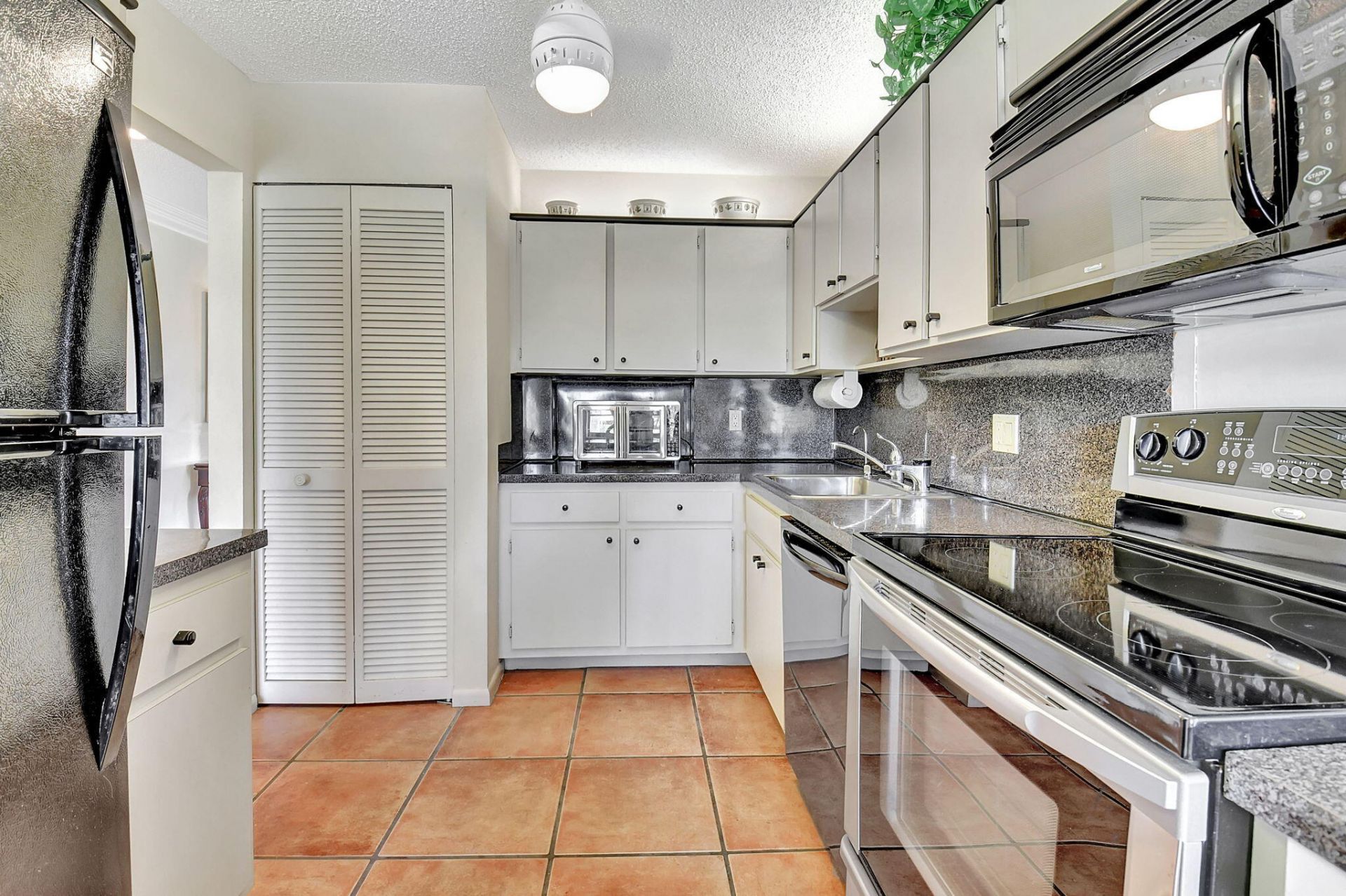 3 Stratford Drive, Unit H, Boynton Beach, FL 33436 Photo