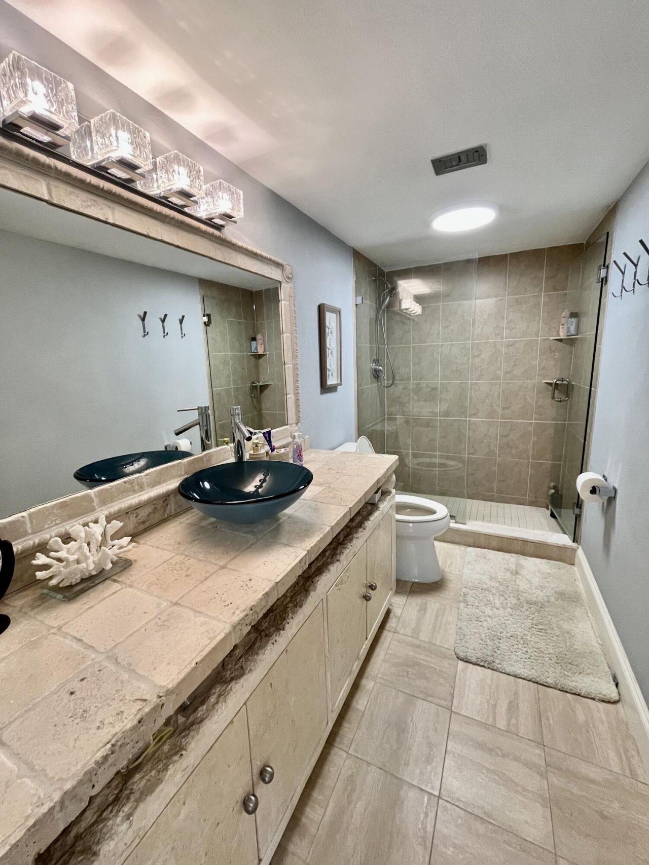 5440 N Ocean Drive, Unit 1107, Singer Island, FL 33404 Photo