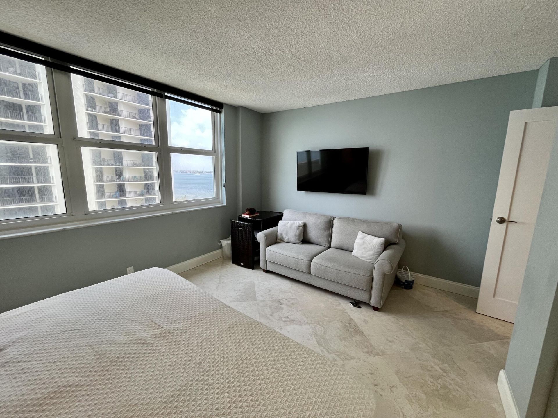 5440 N Ocean Drive, Unit 1107, Singer Island, FL 33404 Photo
