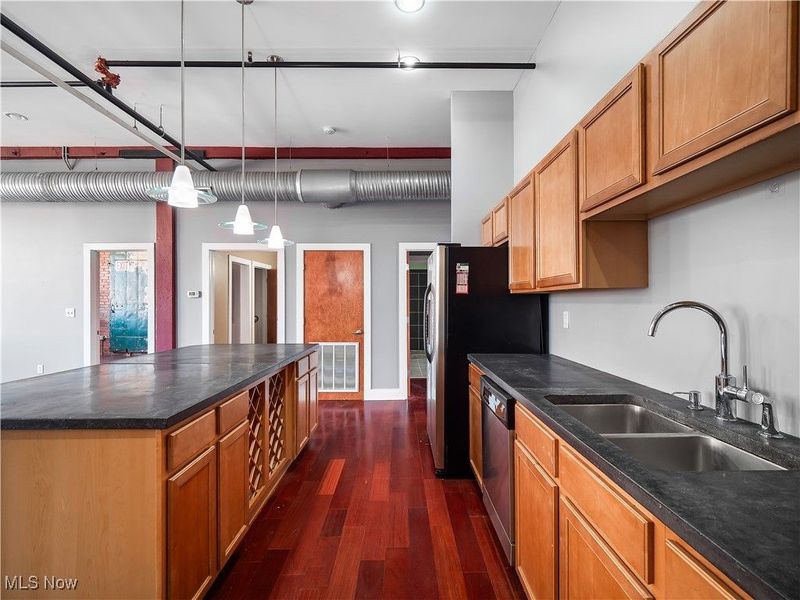 1260 W 4th Street, Unit 401, Cleveland, OH 44113 Photo 15