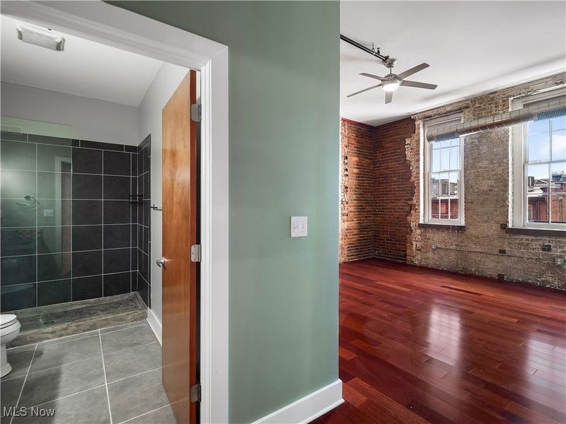 1260 W 4th Street, Unit 401, Cleveland, OH 44113 Photo 18