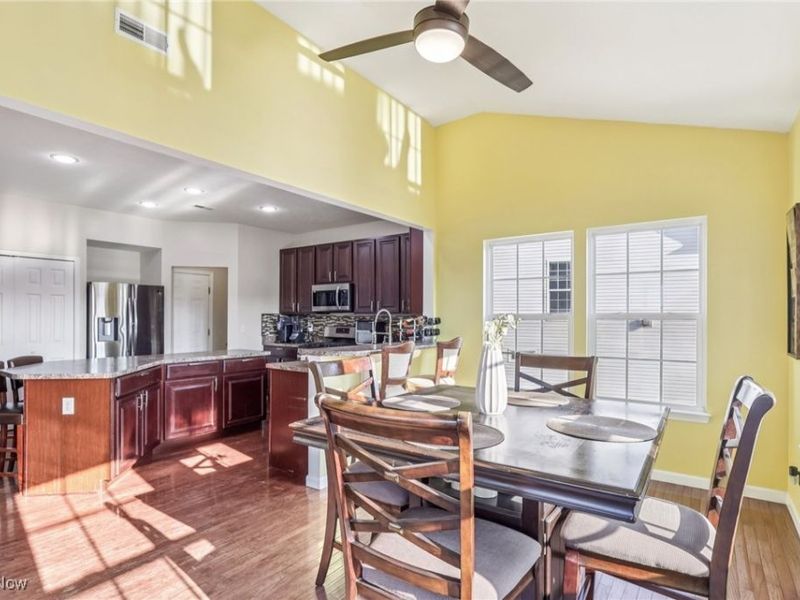 6357 Stonehaven Lane, Bedford, OH 44146 Photo 16