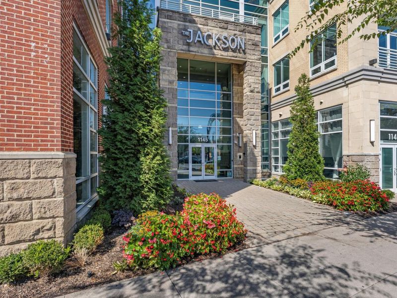 1145 N High Street, Unit 203, Columbus, OH 43201 Photo 4