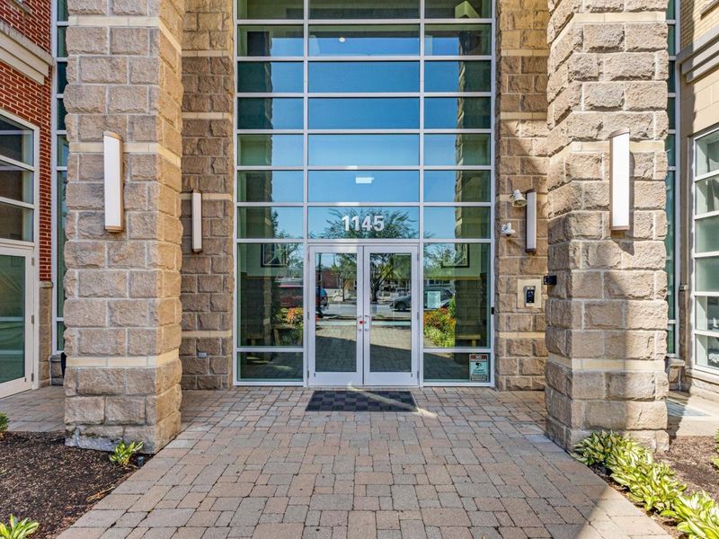 1145 N High Street, Unit 203, Columbus, OH 43201 Photo 5