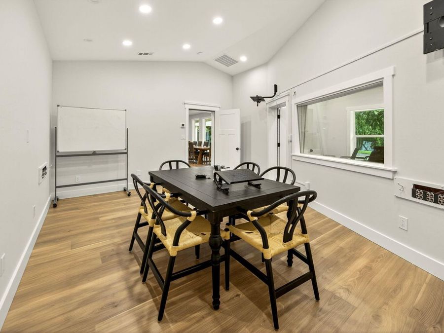 Property Image 76