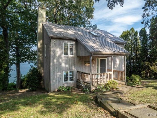 1258 Greenfield Lane , Skaneateles, NY 13152