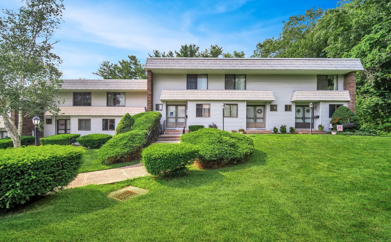 9 Bayberry, Unit 9, Cromwell, CT 06416 Main Photo