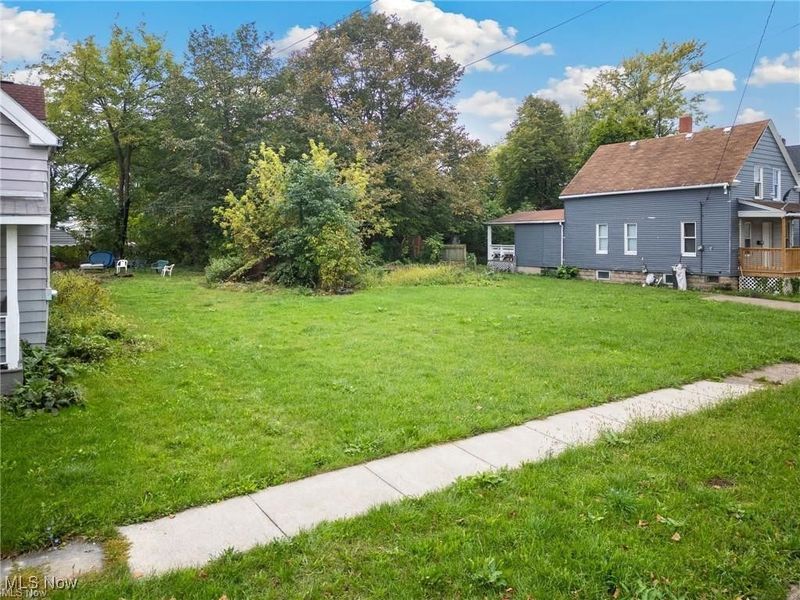 V/L 831 W 17th Street, Lorain, OH 44052 Photo 2