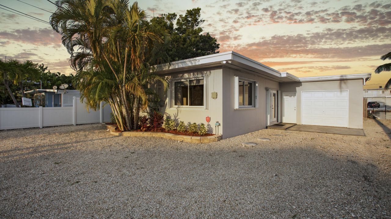 132 Gardenia Street, Tavernier, FL 33070 Photo