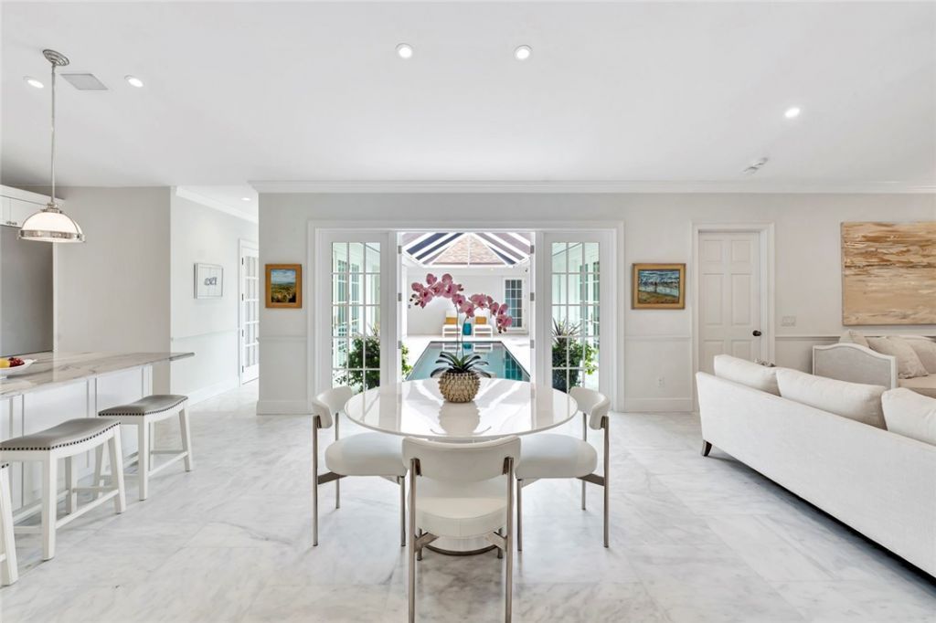 615 Riomar Drive, Vero Beach, FL 32963 Photo