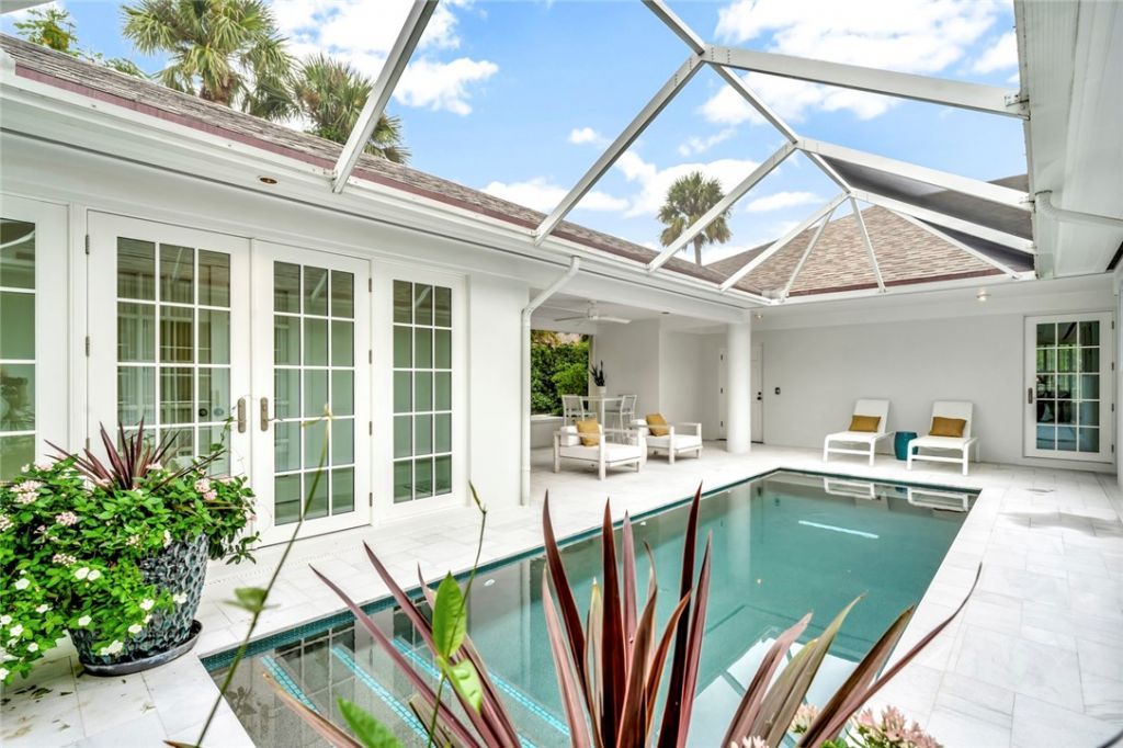 615 Riomar Drive, Vero Beach, FL 32963 Photo