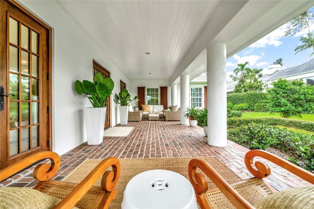 615 Riomar Drive, Vero Beach, FL 32963 Photo