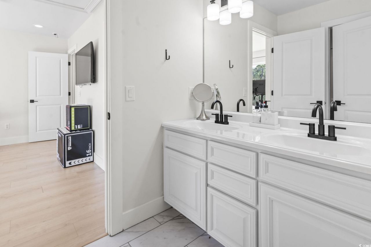 9305 Cove Dr. Photo 25