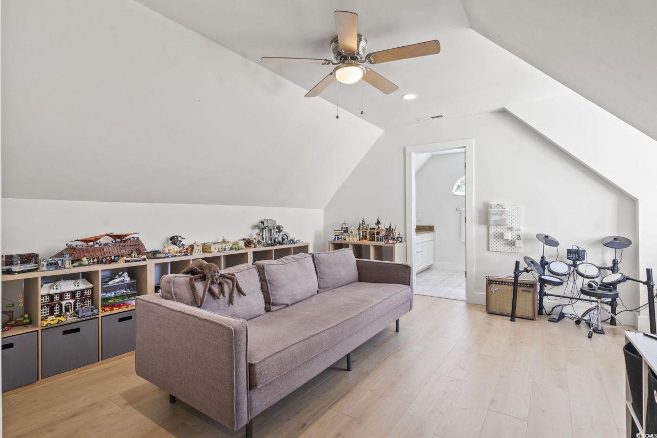 9305 Cove Dr. Photo 30