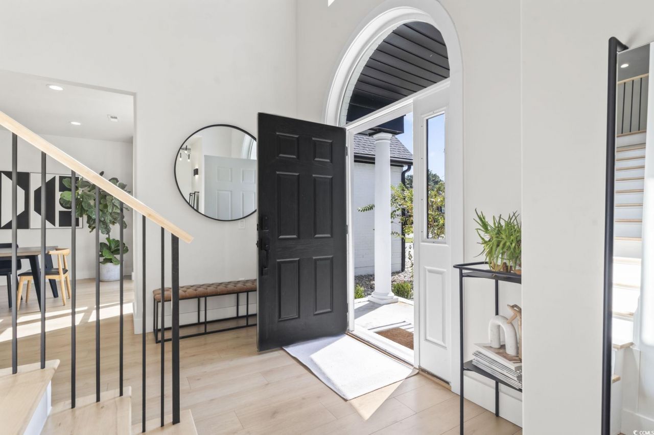 9305 Cove Dr. Photo 6