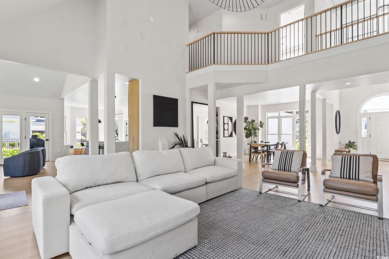 9305 Cove Dr. Photo 8