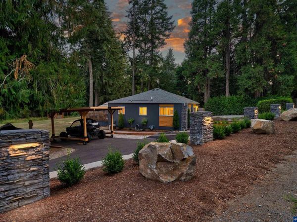 150 Rees Hill Rd SE, Salem, OR 97306