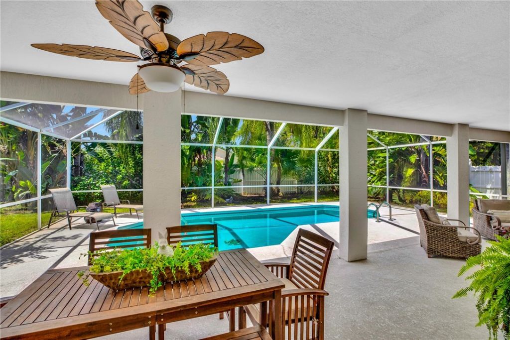 589 Willow Court, Sebastian, FL 32958 Photo