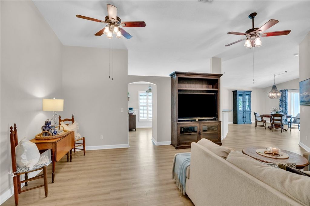 589 Willow Court, Sebastian, FL 32958 Photo