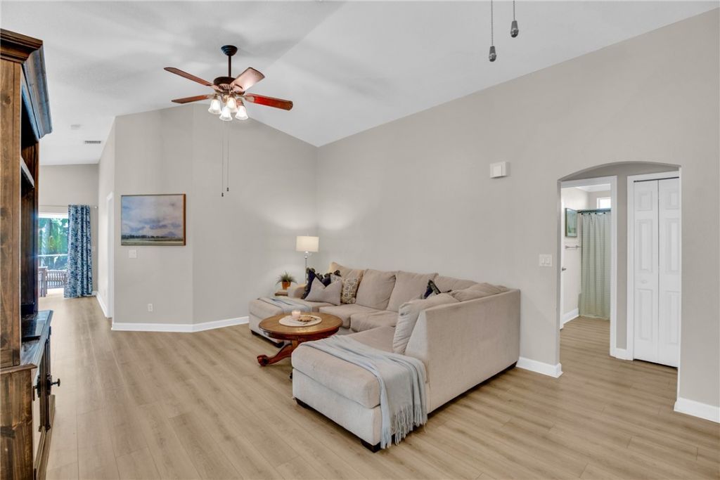 589 Willow Court, Sebastian, FL 32958 Photo