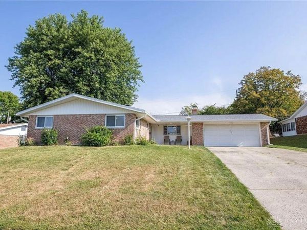 3154 Sherwood Park Drive, Springfield, OH 45505