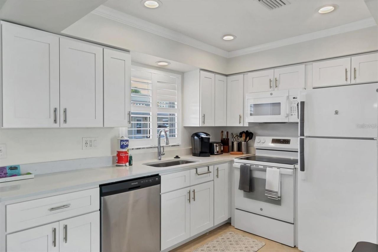 5830 Midnight Pass Road, Unit 54, Sarasota, FL 34242 Photo