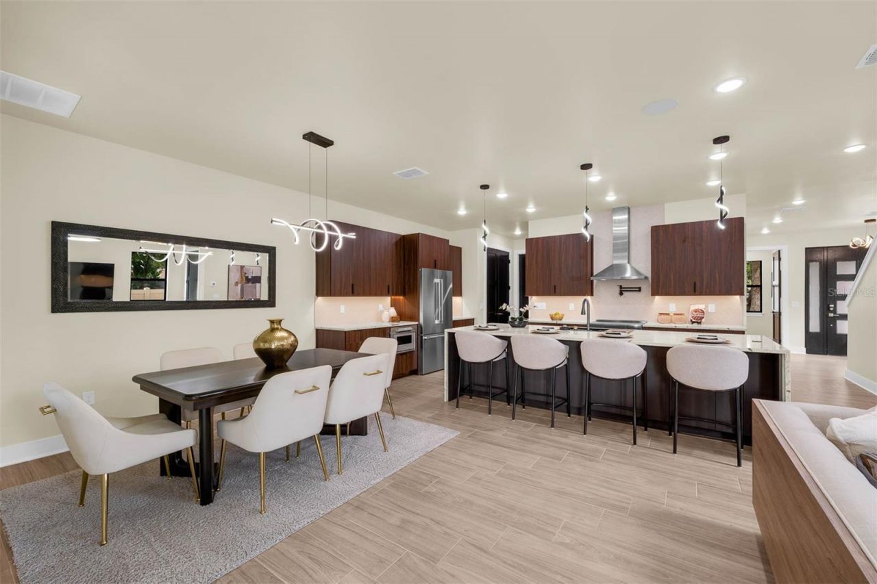 1910 Cloverlawn Avenue, Orlando, FL 32806 Photo