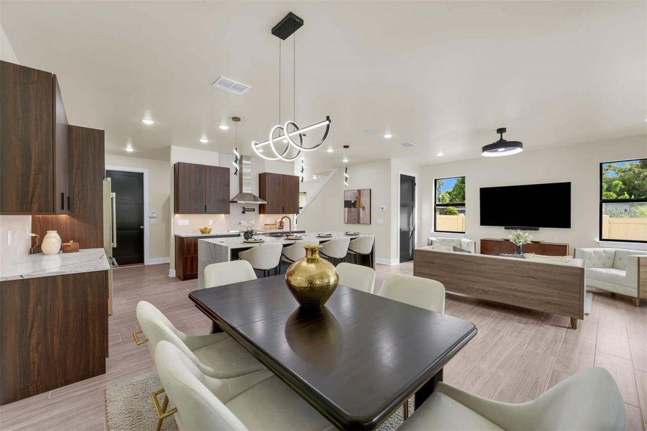 1910 Cloverlawn Avenue, Orlando, FL 32806 Photo